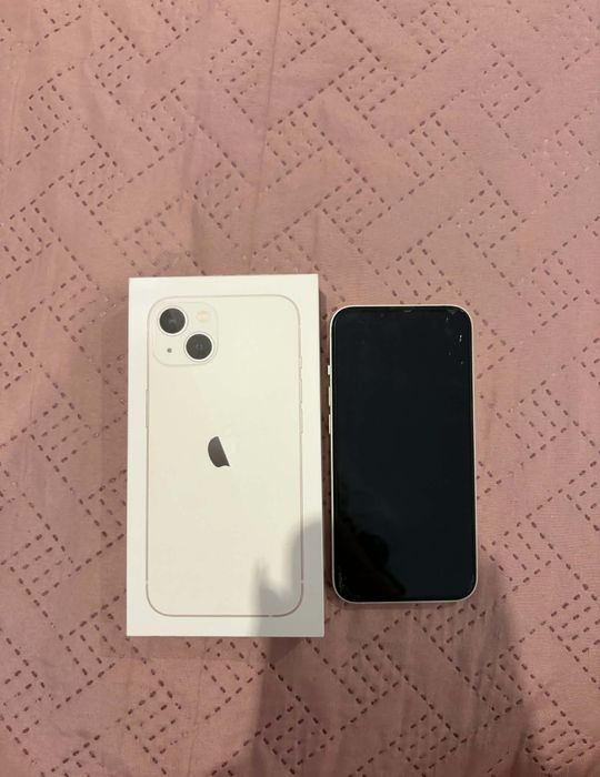 Продавам Iphone 13