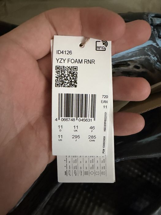 yeezy foam rnr mx cinder