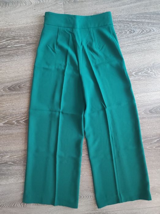 Pantaloni Zara noi wide leg, marimea xs.