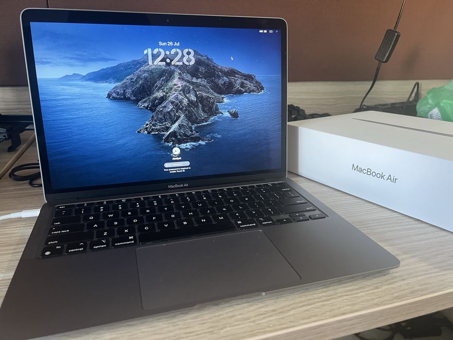 Macbook Air M1 256 Gb + гарантия