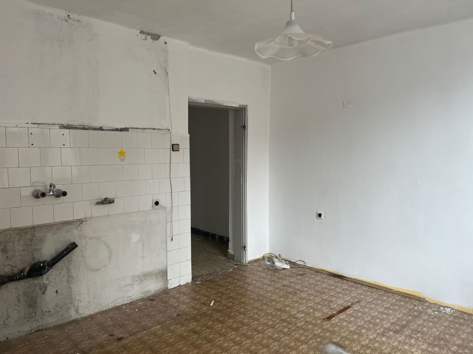 Продава се Четиристаен апартамент в Благоевград, Идеален център - 122 кв.м за 1394 €/кв.м - Снимка #4