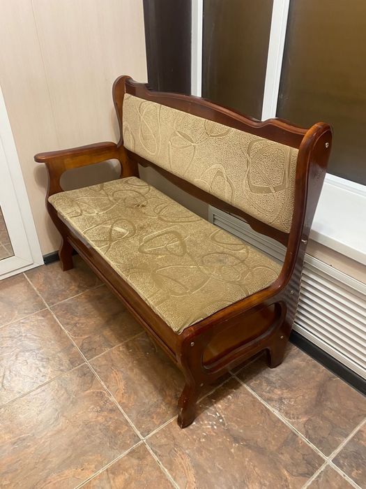 Продам уголок на кухню