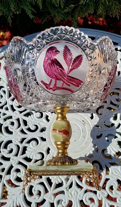 Fructieră din cristal masiv.