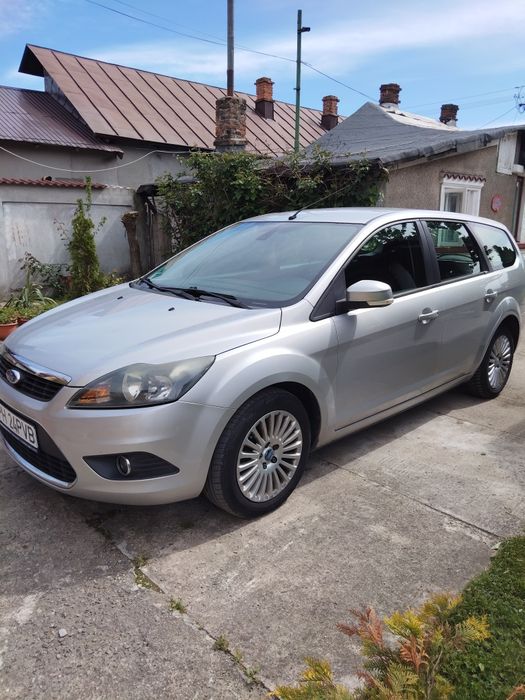 Vând Ford focus 2 1.6tdci