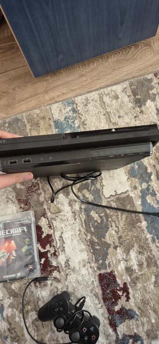 Consolă PlayStation 3 Slim + Controller DualShock 3 original + Joc Minecraft PS3 Edition