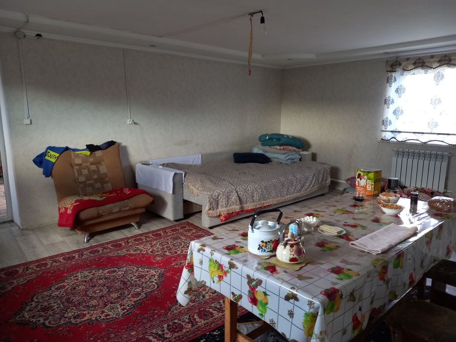 Продам дом с действушим магазином ,