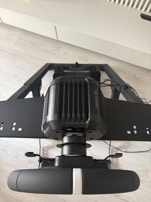 Logitech RS50 + Next level racing wheel stand 2.0