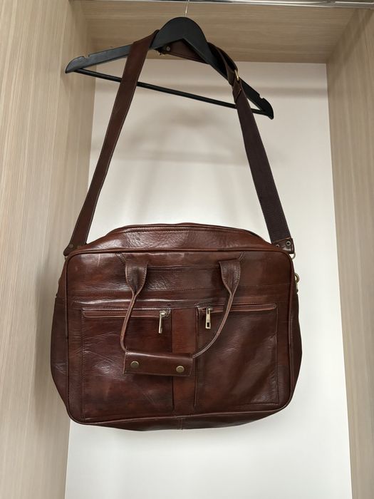 Чисто нова чанта, естествена кожа