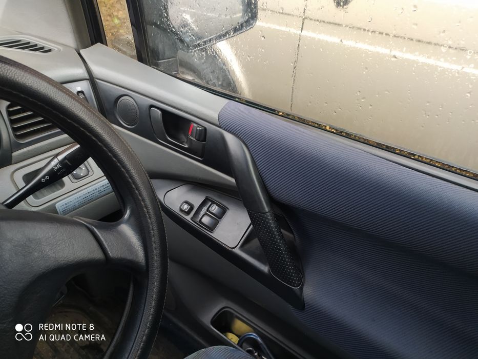 Митсубиси Рвр 1998