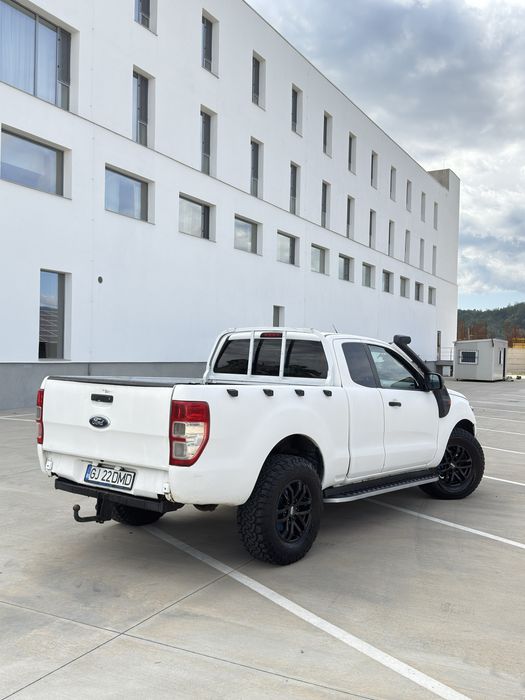 Vand Ford ranger in 2 usi