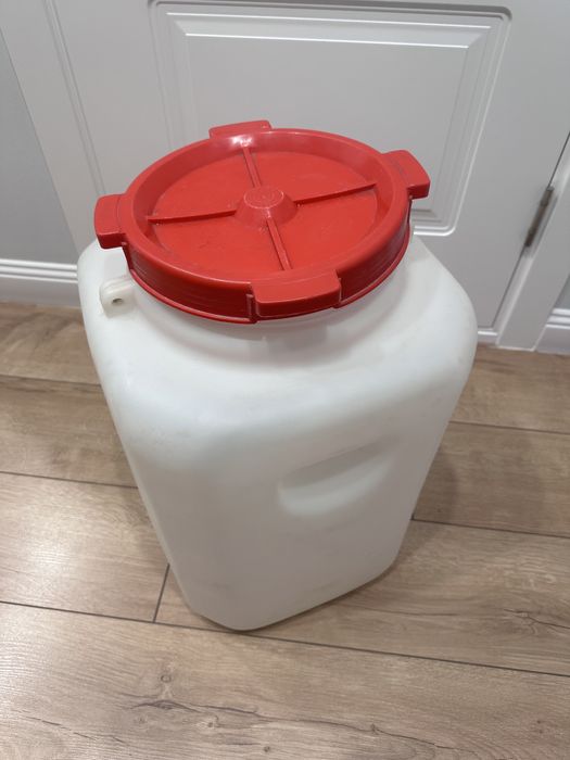 Бочка пластиковая 50 литров