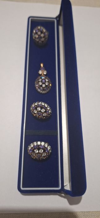 Set argint cu pietre