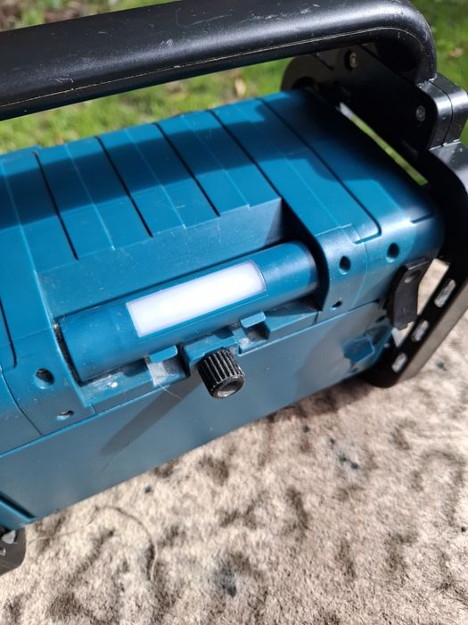 BOXĂ  Radio cu Bluetooth