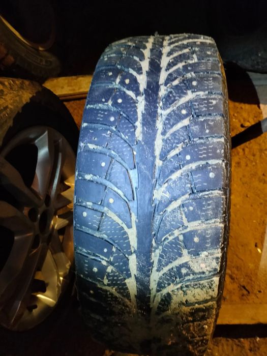 Продам шины зимние