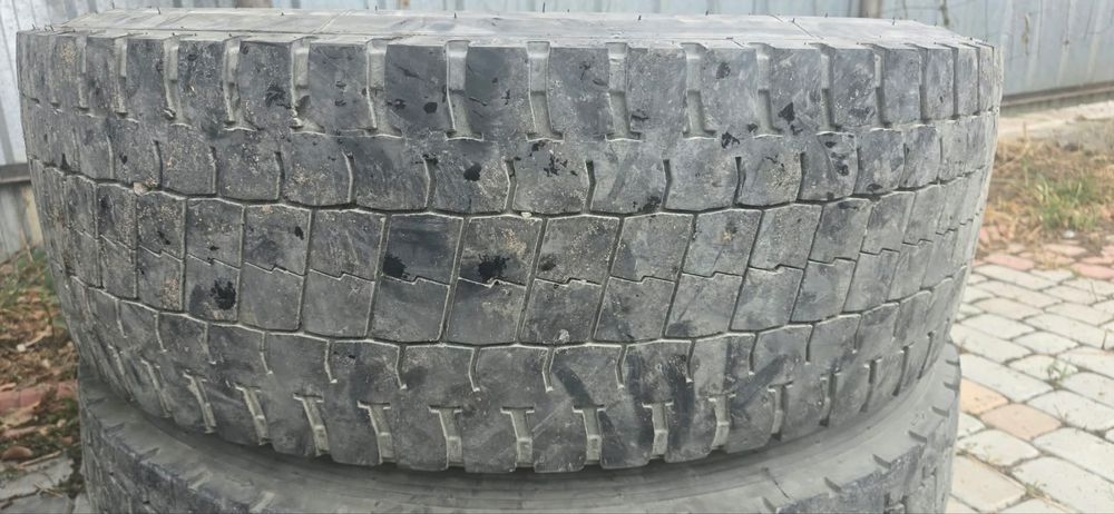 Шины для авто размер 315/70, 22,5