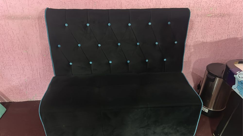 Продам Стулья, столы и диван