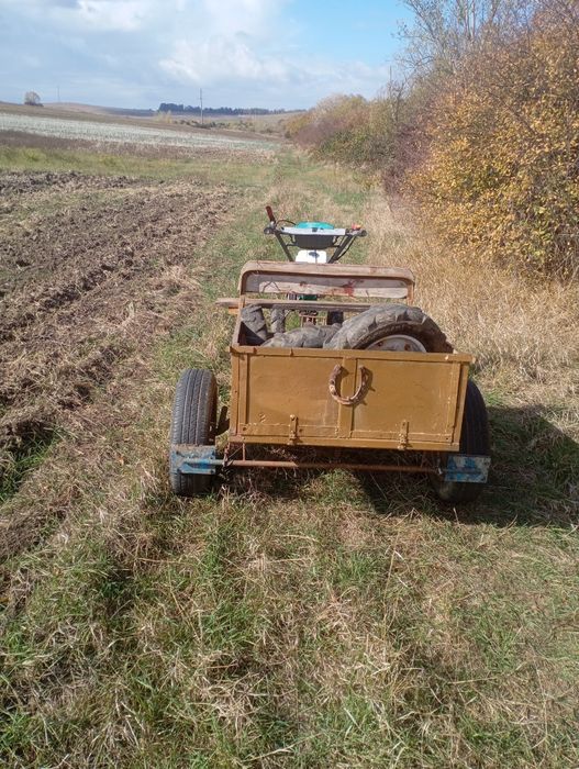 Motocultor plus remorca