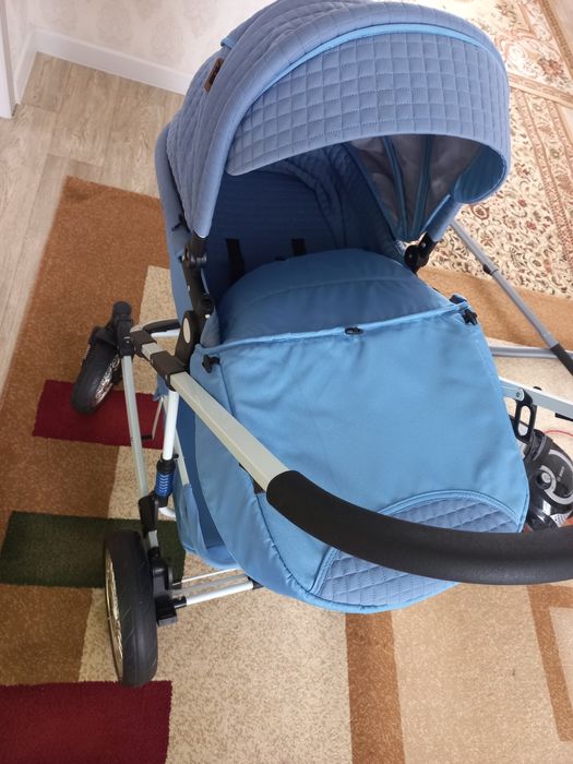 Продам коляску  ы