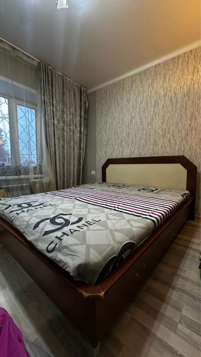 Продам кровать с матрасом ортопедия