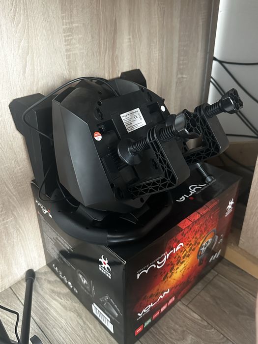 Volan gaming, Myria MG7418
