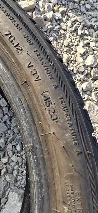 2 бр. 23/2024 225/40/19 93W Bridgestone Turanza T005