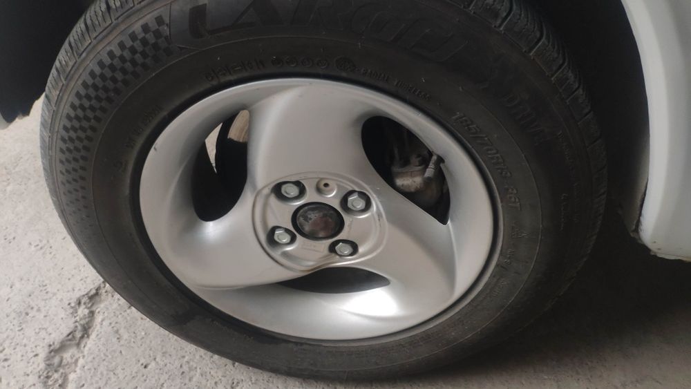 185/70 R13 balonlar deyarli yangi