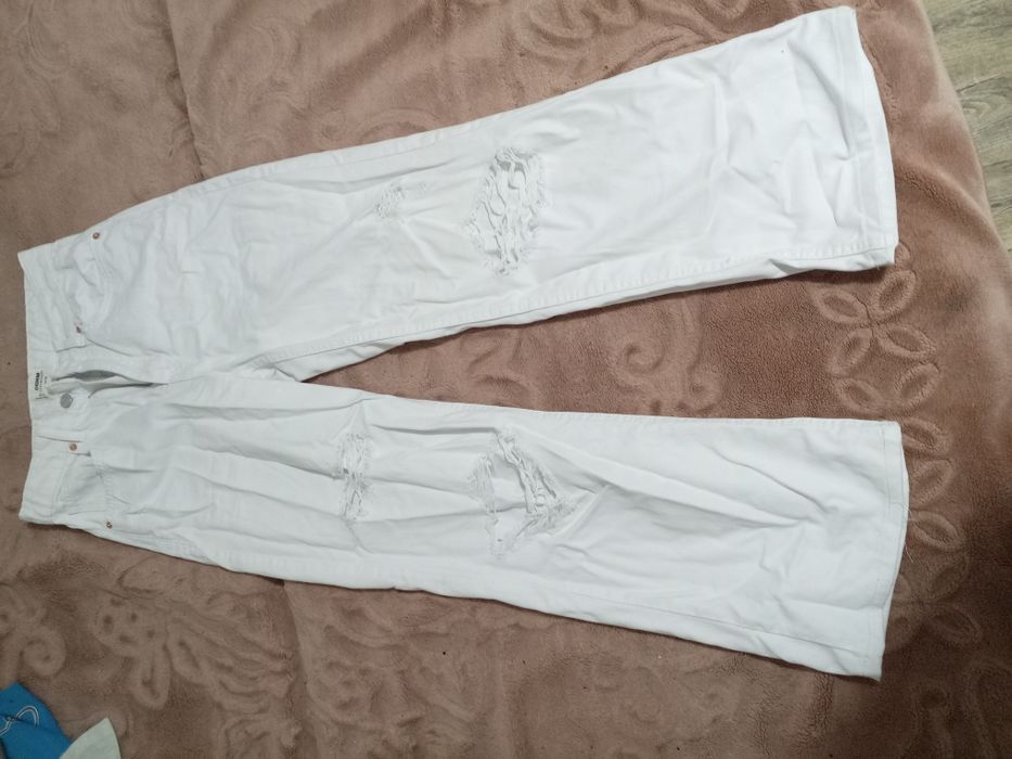 Vând tot ce este în anunț