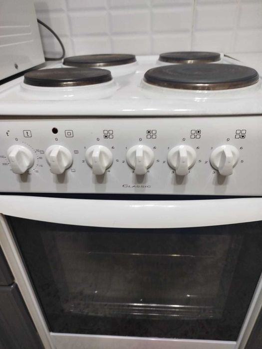Продам электроплиту Classic