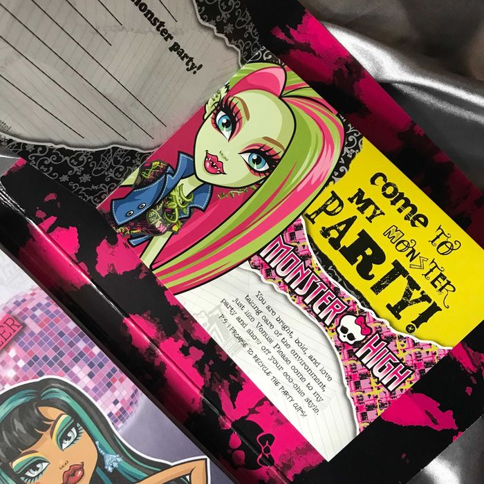 журналы книга monster high winx