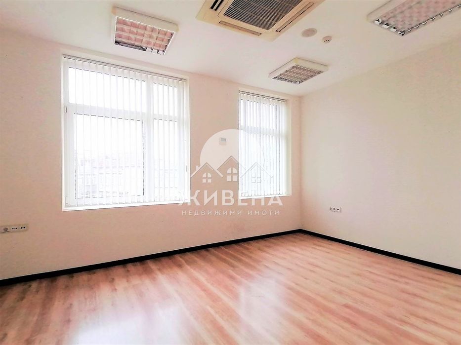 Дава се под наем Офис в Варна, Операта - 336 кв.м за 3360 € - Снимка #4