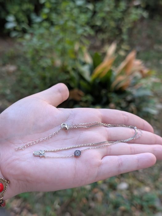 Vechi colier lant din argint de 925, cu o mana Hamsa, mana Fatimei si un ochi protector