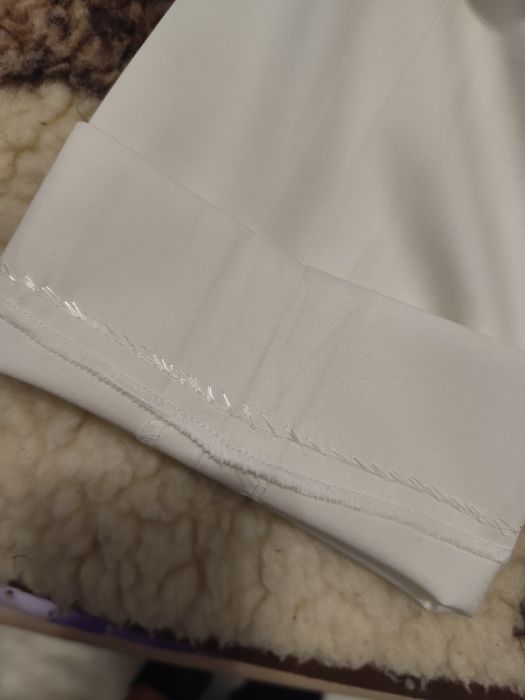 Costum elegant pentru ocazii