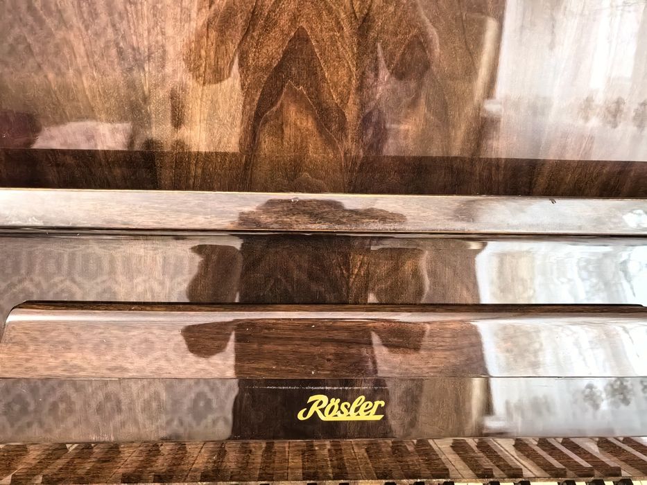 Продам немецкое пианино