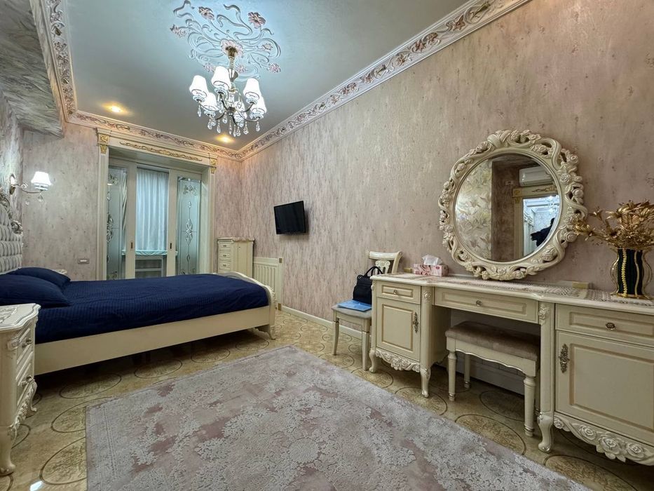 Срочно продается 3х ком квартира в новостройке, ор-р: ул. Ойбек, 100м²