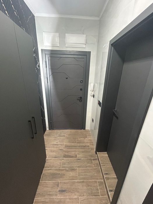 Дава се под наем Тристаен апартамент в Варна, м-т Сотира - 65 кв.м за 765 € - Снимка #8