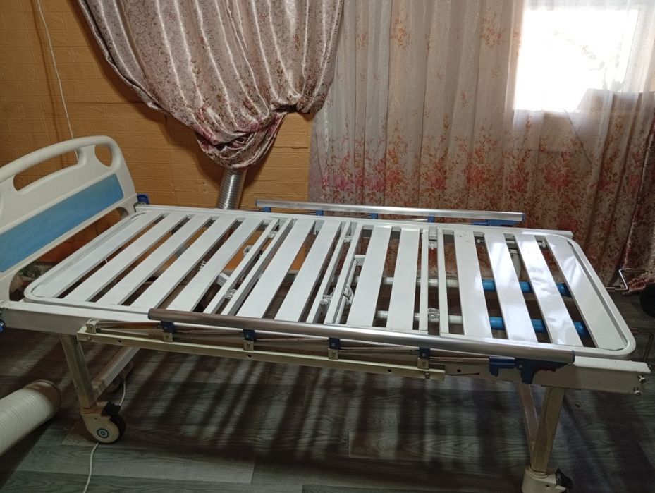 Кровать медицинская