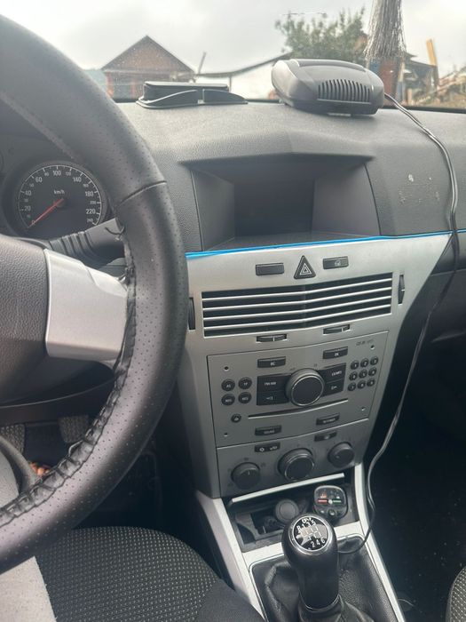 Opel astra h 1,7 ctdi