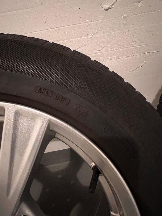 Джанти със зимни гуми 18" Volvo XC90 (2015-2024)