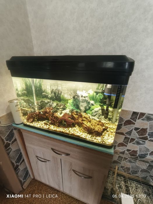 Продавам Аквариум 128л.