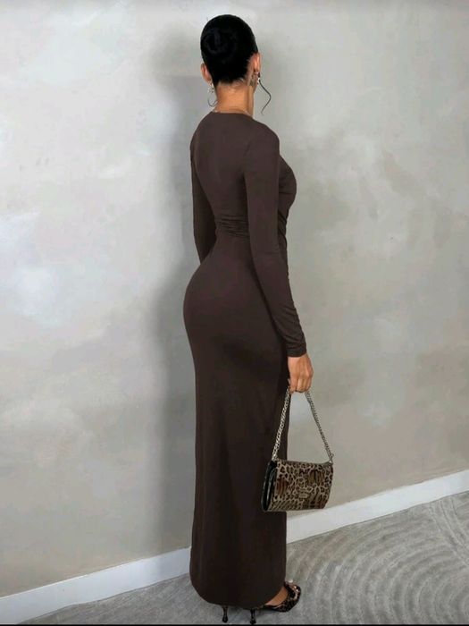 Елегантна дълга дамска рокля