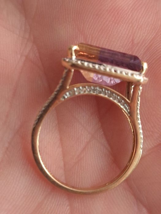 Superb inel vechi din aur de 10k cu ametrin natural si diamante.