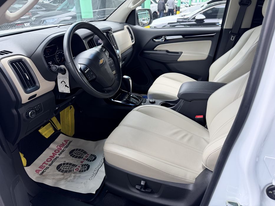 Мошина сотилади холати яхши