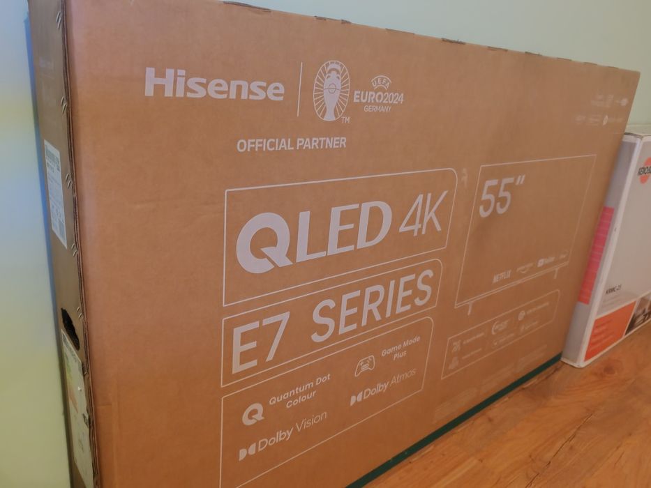 Hisense QLED 4K 55" Е7 серия