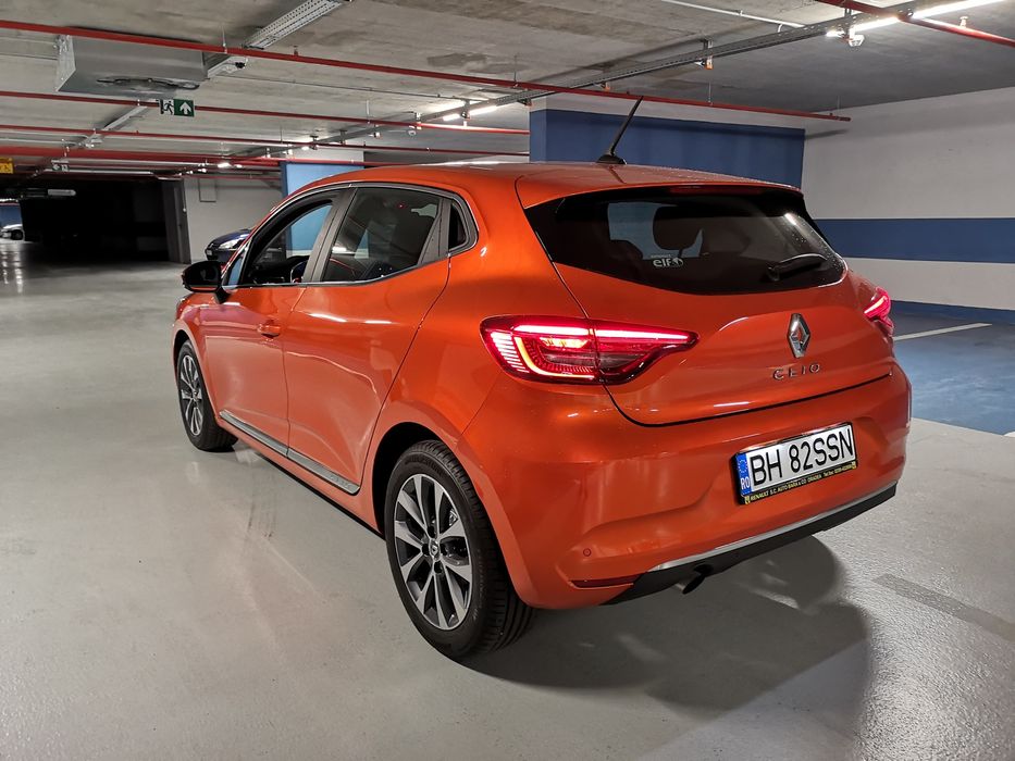 Renault Clio 5  cu km putini