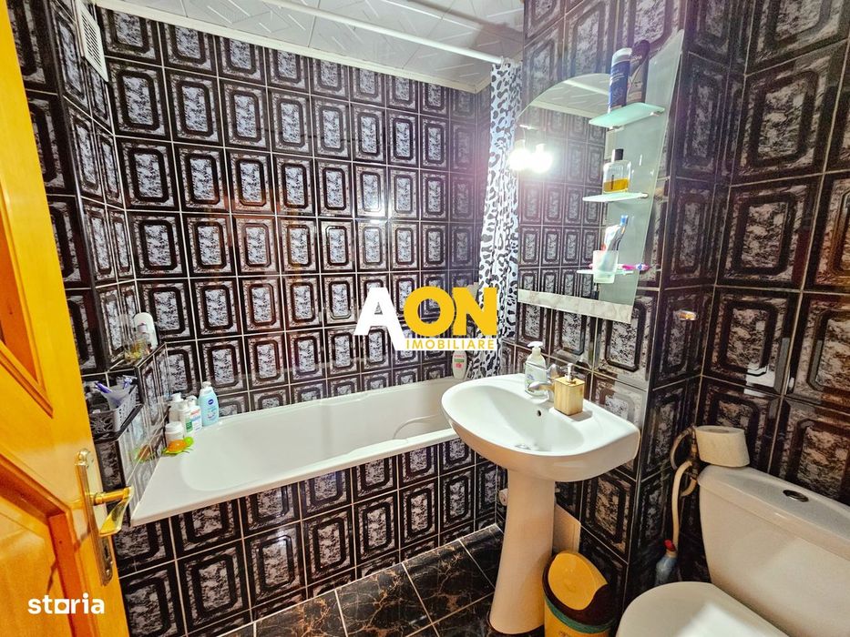 Apartament 3 camere, 2 bai, mobilat, utilat, etaj intermediar, Ampoi 2