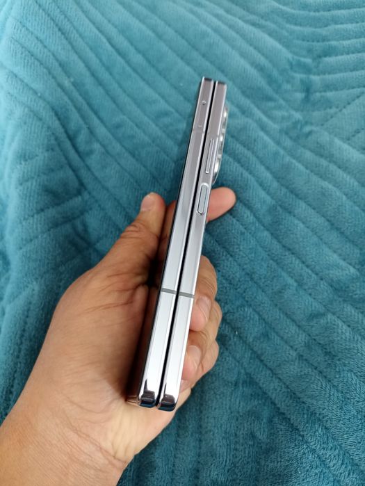 Samsung galaxy z fold 5