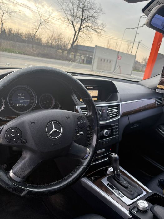 Vând Mercedes E220 CDI Avantgarde