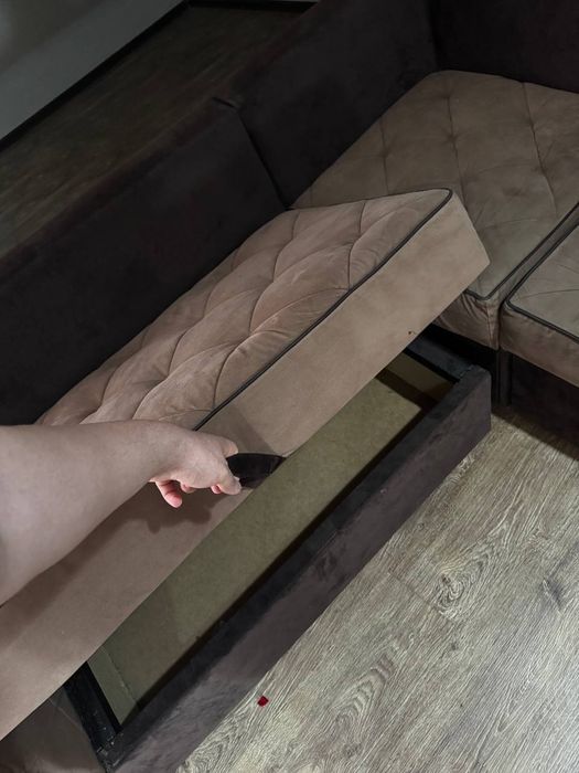 Угловой складывающий диван