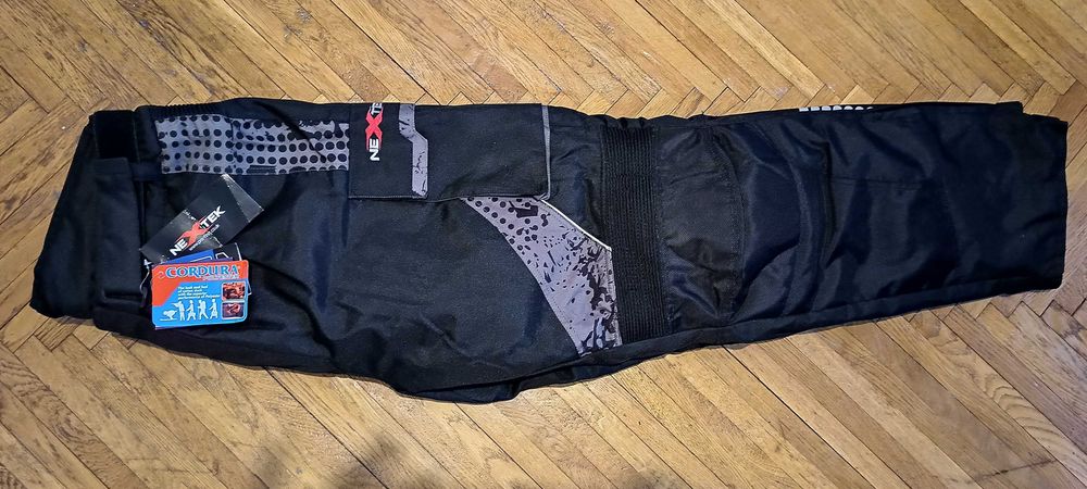 OCAZIE, Pantaloni MOTOCICLETA 4 Sezoane, NEXTEK-made in UK. Anglia
