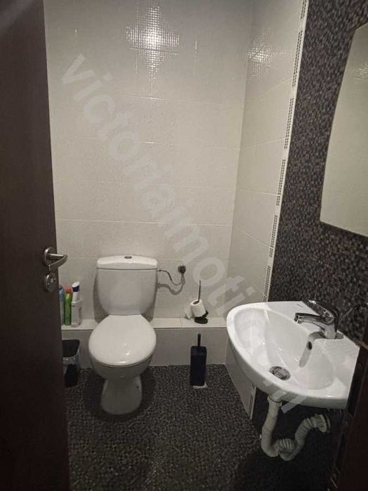Дава се под наем Офис в Велико Търново, Център - 45 кв.м за 94759.53 € - Снимка #5